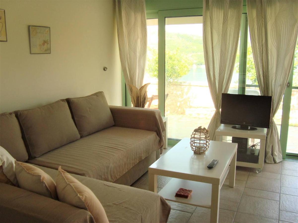 Meganisi Blue Apartment Spartokhórion 외부 사진